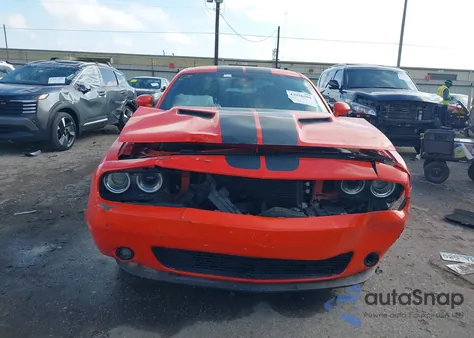 2017 Dodge Challenger Sxt z USA, uszkodzony, nr VIN 2C3CDZAG0HH531891
